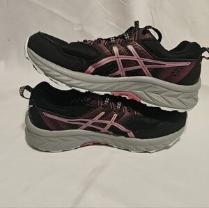 Asics Gel Venture 9. Black and Pink Running Shoes Sz 9.5